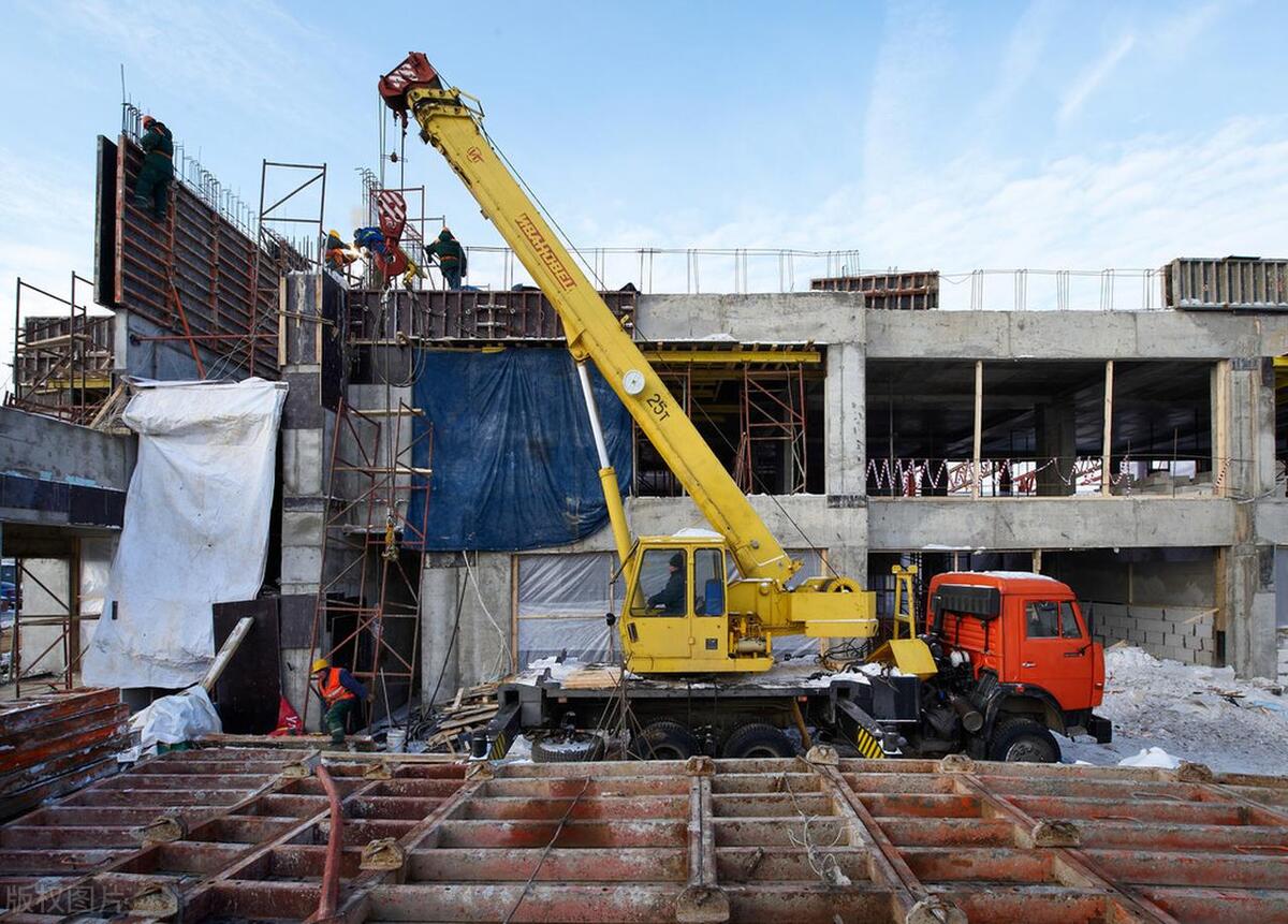 福建福建找哪里有附近吊车出租|6吨吊车灵活租期|厂房设备安装实景